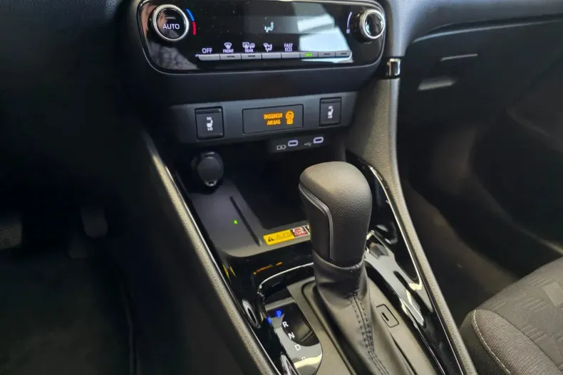 Toyota Yaris din 2025 cu 10 km - oferta TOY153721 - foto 17