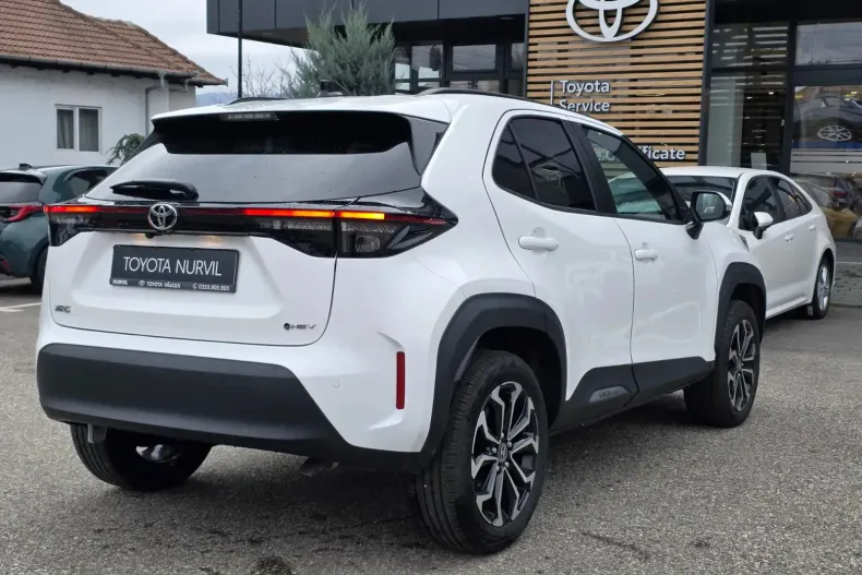 Toyota Yaris Cross din 2025 cu 2.000 km - oferta TOY153724 - foto 5