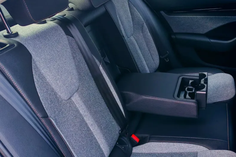 Skoda Octavia din 2025 cu 5 km - oferta SKO153729 - foto 19