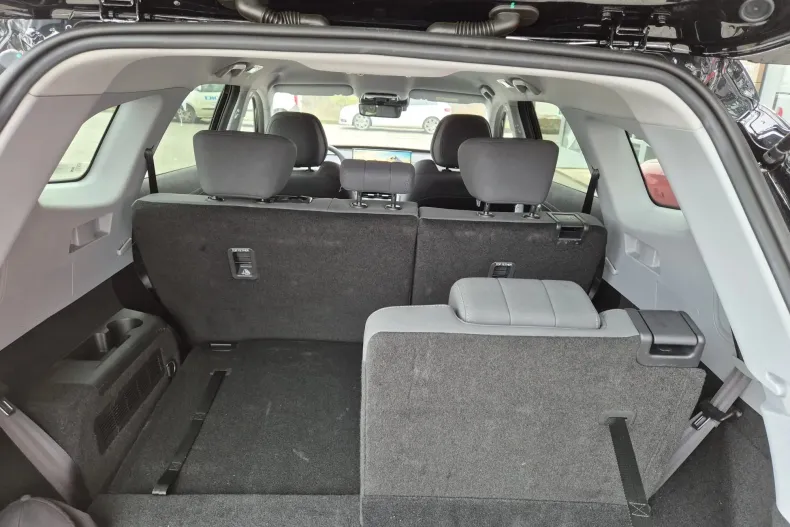 Chery Tiggo 8 din 2025 cu 3.900 km - oferta CHE153732 - foto 13