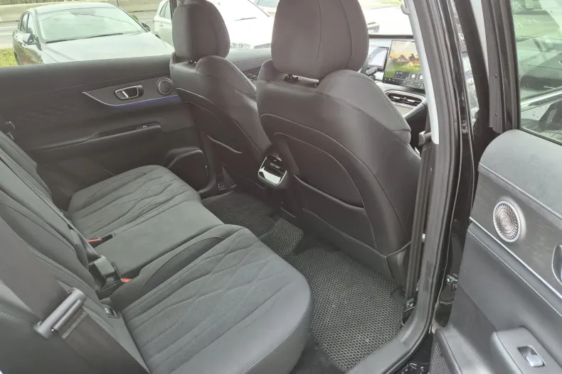 Chery Tiggo 8 din 2025 cu 3.900 km - oferta CHE153732 - foto 14