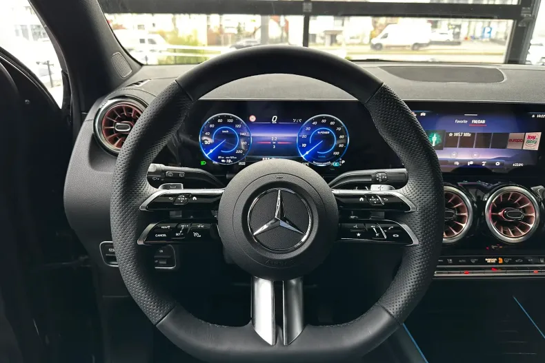 Mercedes-Benz EQA din 2025 cu 7 km - oferta MER153757 - foto 12