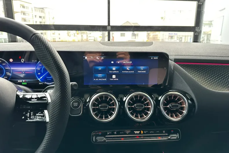 Mercedes-Benz EQA din 2025 cu 7 km - oferta MER153757 - foto 14