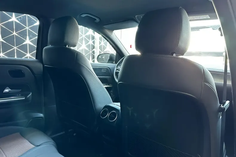 Mercedes-Benz EQA din 2025 cu 9 km - oferta MER153759 - foto 11