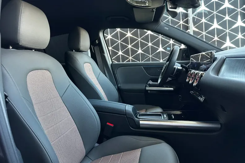 Mercedes-Benz EQA din 2025 cu 9 km - oferta MER153759 - foto 13