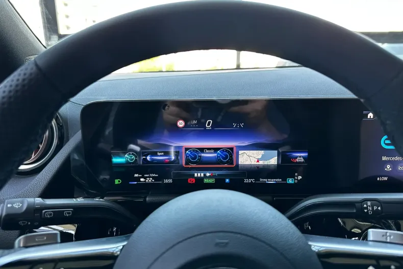 Mercedes-Benz EQA din 2025 cu 9 km - oferta MER153759 - foto 15