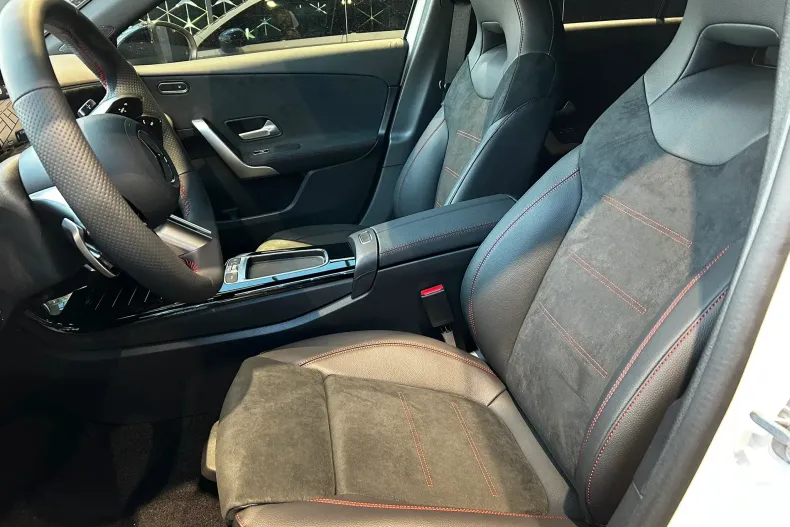 Mercedes-Benz A din 2024 cu 11.100 km - oferta MER153761 - foto 7