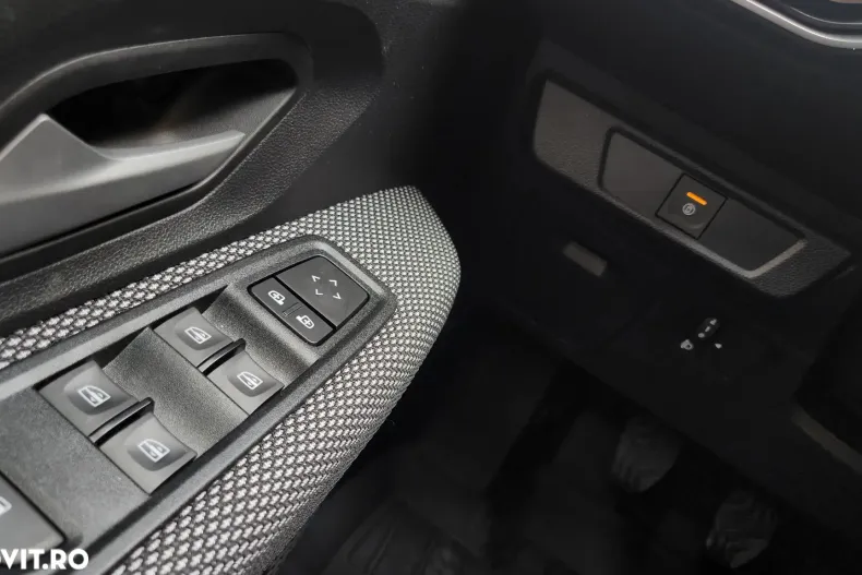 Dacia Sandero Stepway din 2024 cu 5.000 km - oferta DAC153764 - foto 14