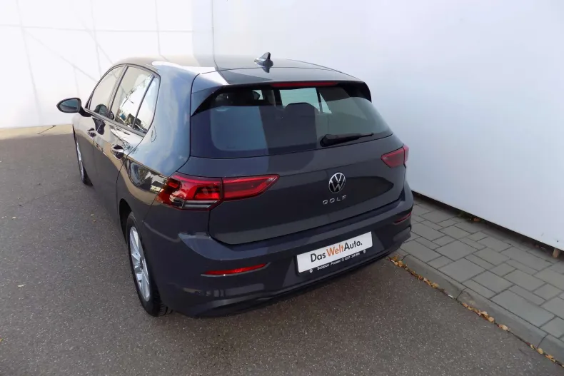 Volkswagen Golf din 2023 cu 53.784 km - oferta VOL153769 - foto 4