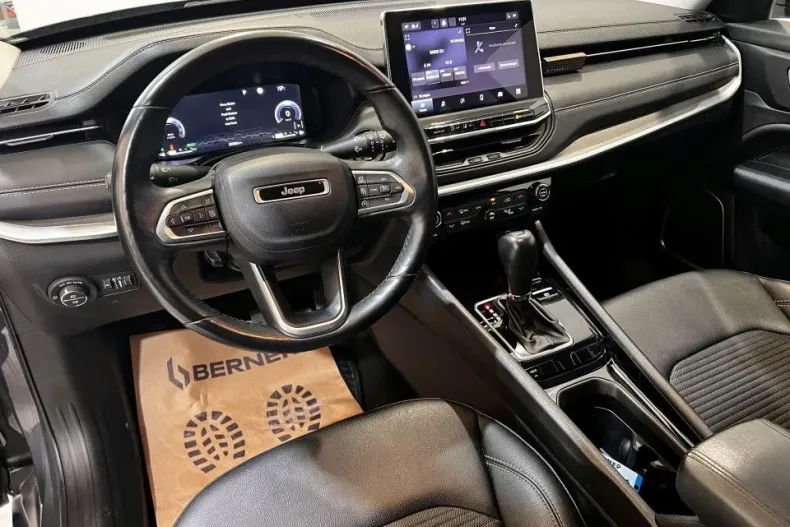 Jeep Compass din 2023 cu 25.958 km - oferta JEE153771 - foto 5