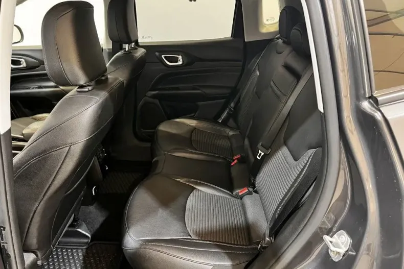 Jeep Compass din 2023 cu 25.958 km - oferta JEE153771 - foto 7