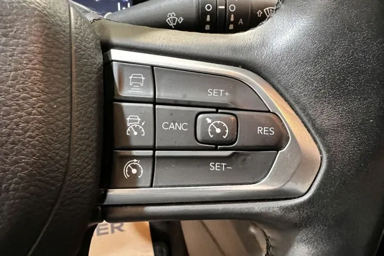 Jeep Compass din 2023 cu 25.958 km - oferta JEE153771 - foto 20