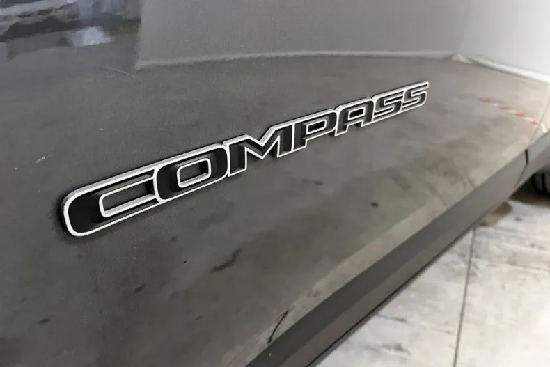 Jeep Compass din 2023 cu 25.958 km - oferta JEE153771 - foto 30