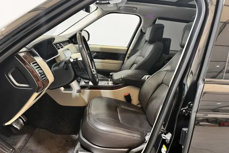 Land Rover Range Rover din 2021 cu 72.271 km - oferta LAN153772 - foto 6