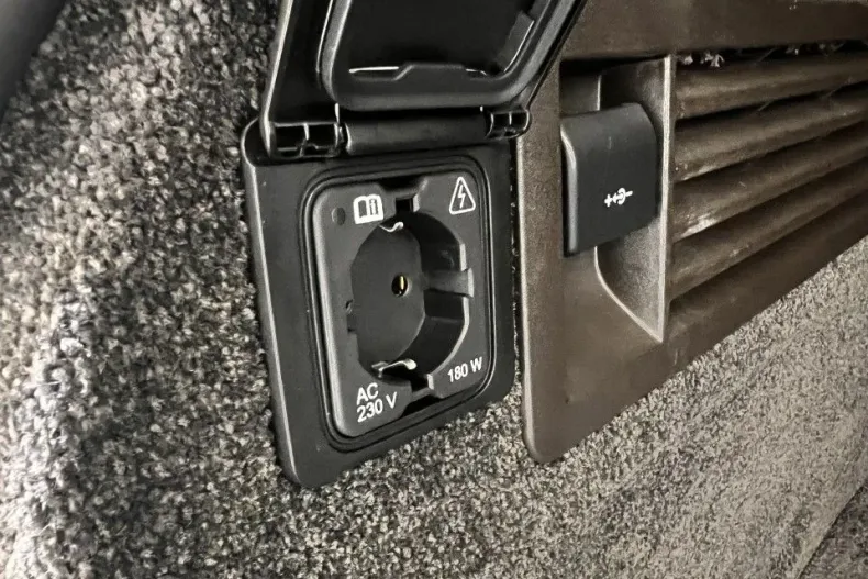 Land Rover Range Rover din 2021 cu 72.271 km - oferta LAN153772 - foto 31