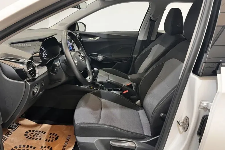 Skoda Fabia din 2023 cu 33.684 km - oferta SKO153773 - foto 5