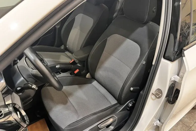 Skoda Fabia din 2023 cu 33.684 km - oferta SKO153773 - foto 6