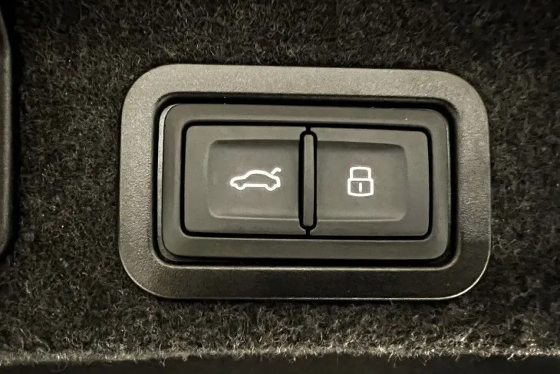 Audi A6 din 2022 cu 49.612 km - oferta AUD153774 - foto 12