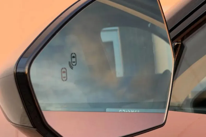 Lynk&Co 08 din 2025 cu 10 km - oferta LYN153776 - foto 23