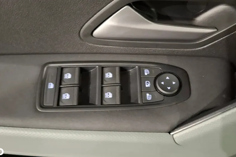 Dacia Duster din 2025 cu 842 km - oferta DAC153785 - foto 15