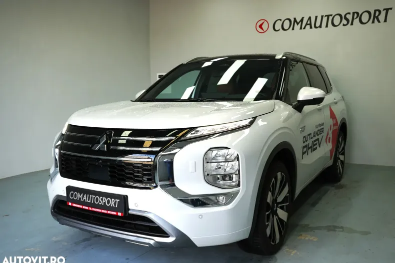 Mitsubishi Outlander din 2025 cu 4.000 km - oferta MIT153788 - foto 3