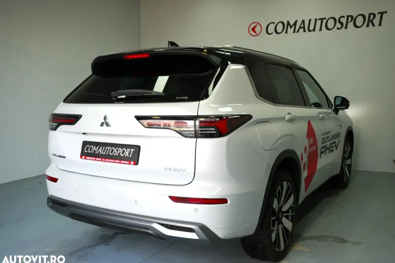 Mitsubishi Outlander din 2025 cu 4.000 km - oferta MIT153788 - foto 6