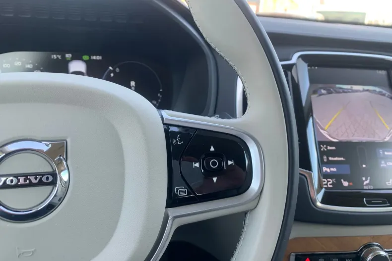 Volvo XC90 din 2022 cu 22.877 km - oferta VOL153793 - foto 8