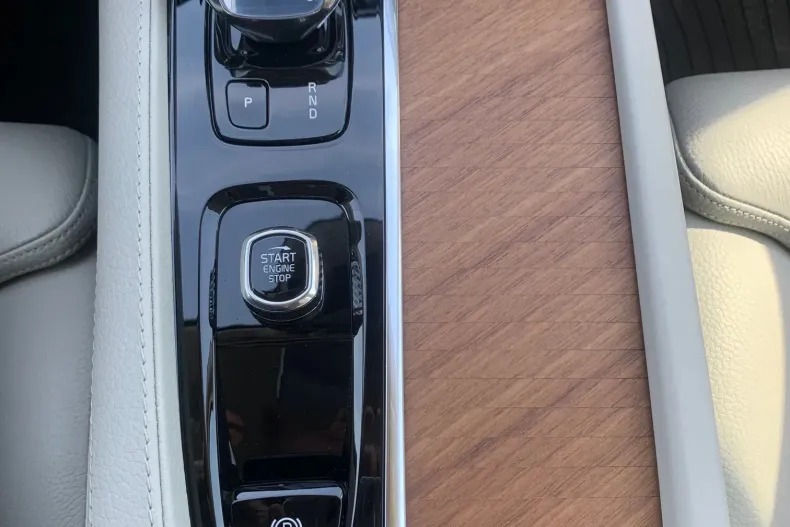 Volvo XC90 din 2022 cu 22.877 km - oferta VOL153793 - foto 11