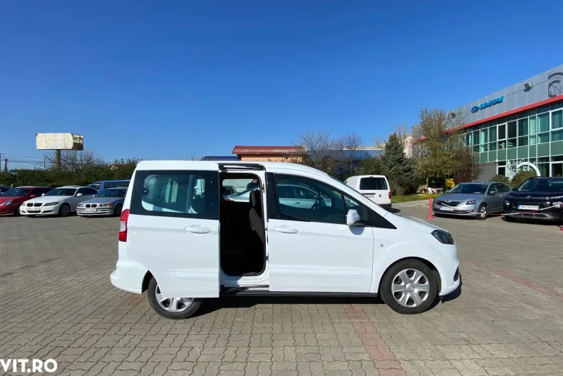Ford Tourneo Courier din 2020 cu 65.376 km - oferta FOR153794 - foto 7