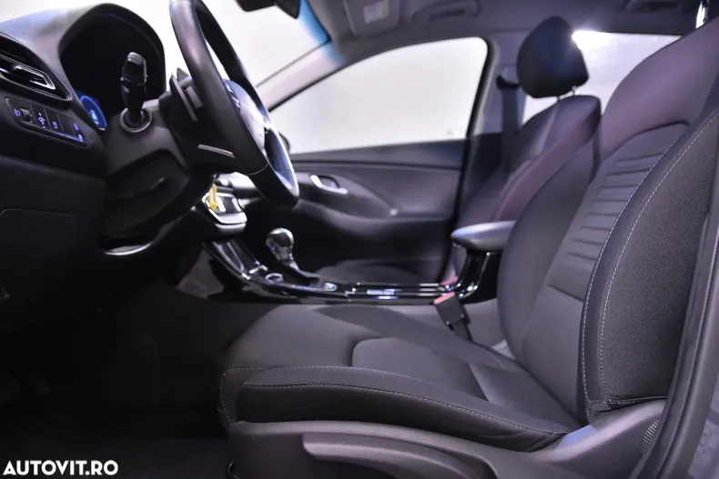 Hyundai i30 din 2024 cu 12.660 km - oferta HYU153802 - foto 23