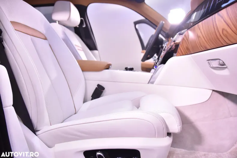 Rolls-Royce Cullinan din 2025 cu 3.551 km - oferta ROL153806 - foto 11