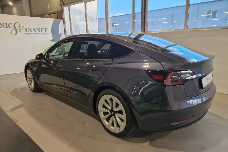Tesla Model 3 din 2021 cu 65.600 km - oferta TES153810 - foto 3