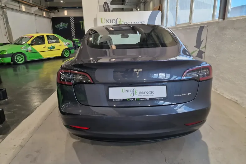 Tesla Model 3 din 2021 cu 65.600 km - oferta TES153810 - foto 6