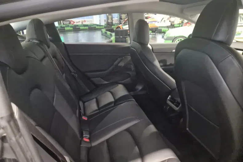 Tesla Model 3 din 2021 cu 65.600 km - oferta TES153810 - foto 18