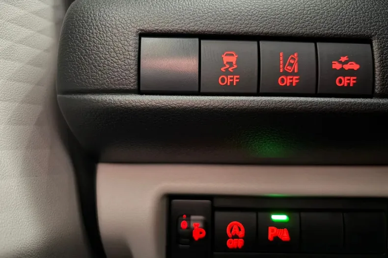 Suzuki Swift din 2024 cu 9 km - oferta SUZ153813 - foto 11