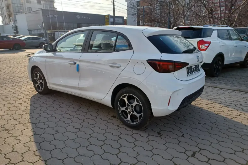 MG MG3 din 2024 cu 15 km - oferta MG0153814 - foto 3