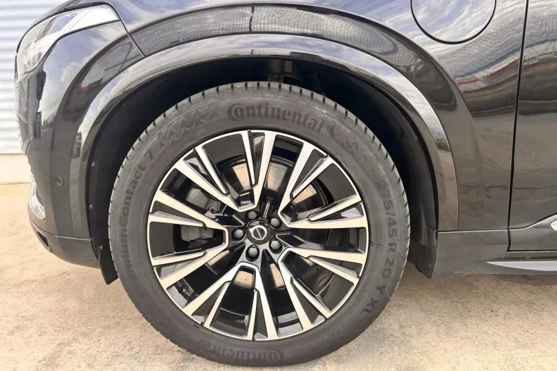 Volvo XC90 din 2023 cu 81.082 km - oferta VOL153816 - foto 3