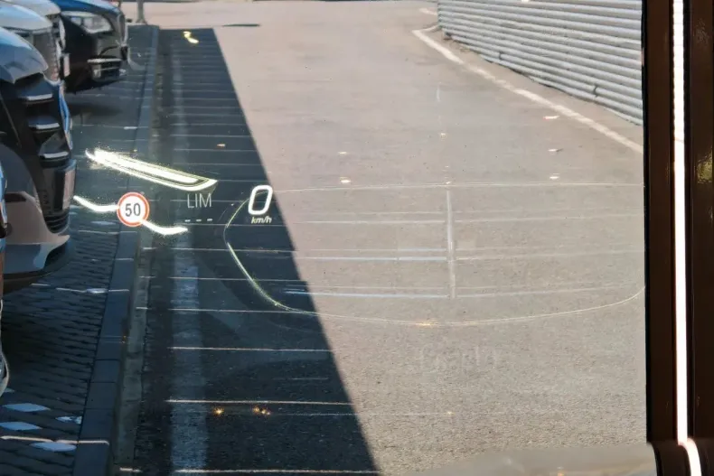 Mercedes-Benz E din 2025 cu 3.500 km - oferta MER153821 - foto 28