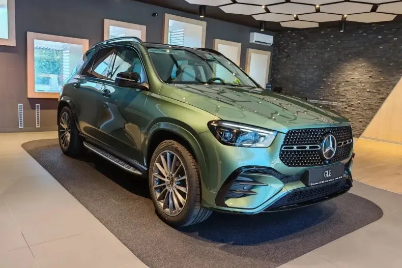 Mercedes-Benz GLE din 2025 cu 3.500 km - oferta MER153824 - foto 1