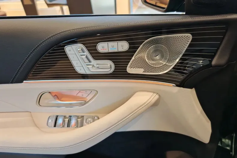 Mercedes-Benz GLE din 2025 cu 3.500 km - oferta MER153824 - foto 18