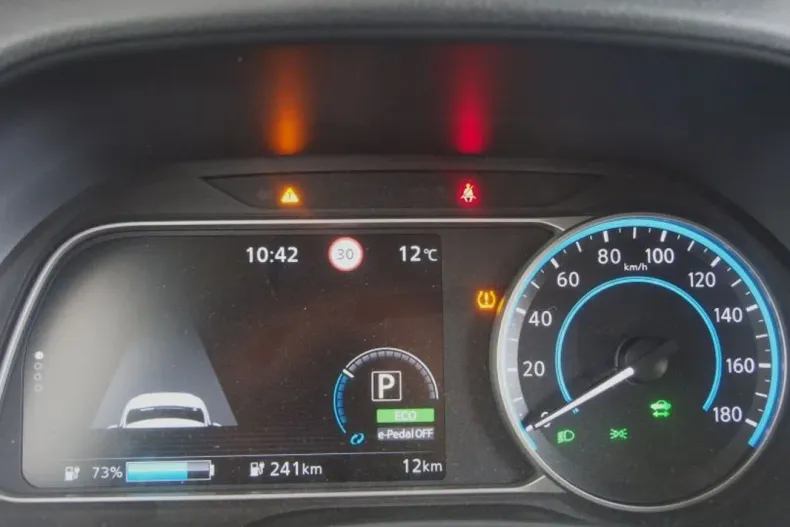 Nissan Leaf din 2022 cu 12 km - oferta NIS153826 - foto 10