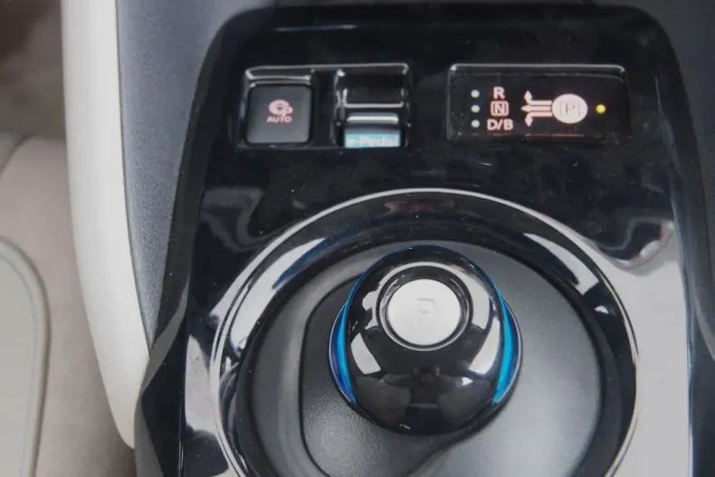 Nissan Leaf din 2022 cu 12 km - oferta NIS153826 - foto 14