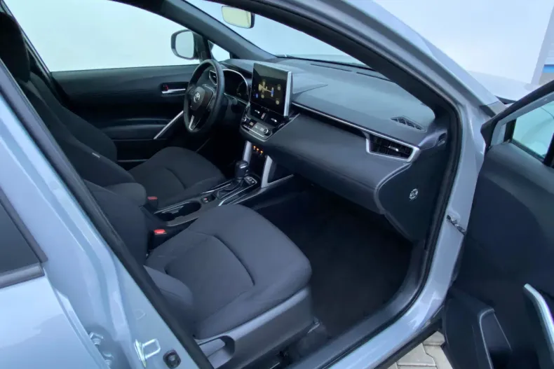 Toyota Corolla Cross din 2023 cu 19.000 km - oferta TOY153832 - foto 5