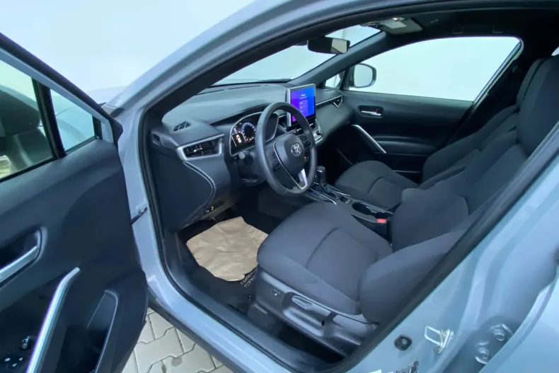 Toyota Corolla Cross din 2023 cu 19.000 km - oferta TOY153832 - foto 17