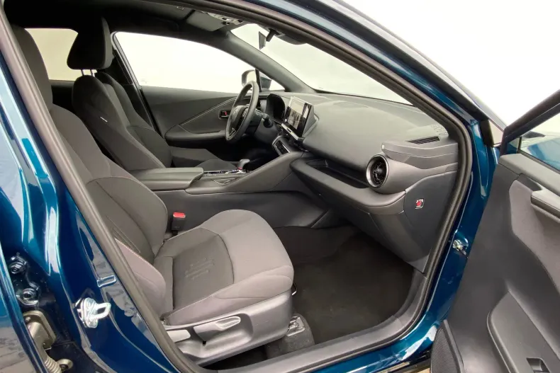 Toyota C-HR din 2025 cu 3.300 km - oferta TOY153835 - foto 5