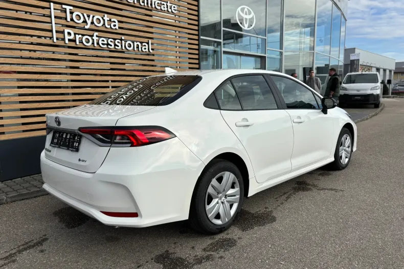 Toyota Corolla din 2025 cu 10 km - oferta TOY153839 - foto 3
