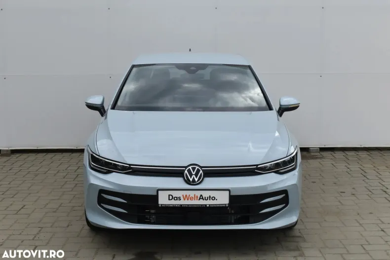 Volkswagen Golf din 2025 cu 1.282 km - oferta VOL153850 - foto 2