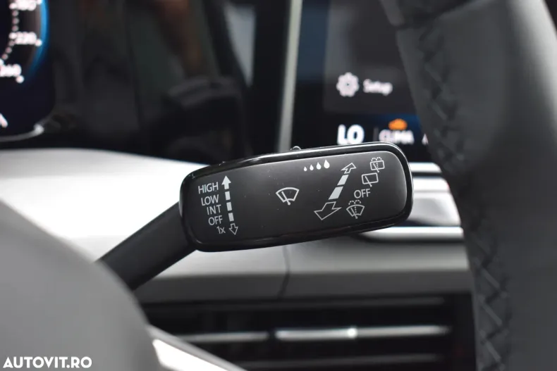 Volkswagen Golf din 2025 cu 1.282 km - oferta VOL153850 - foto 19