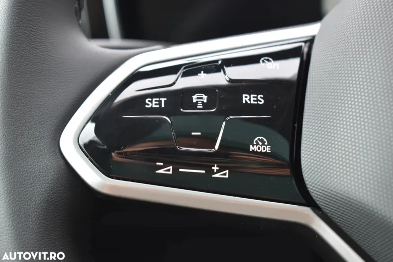 Volkswagen Touareg din 2023 cu 58.854 km - oferta VOL153851 - foto 12