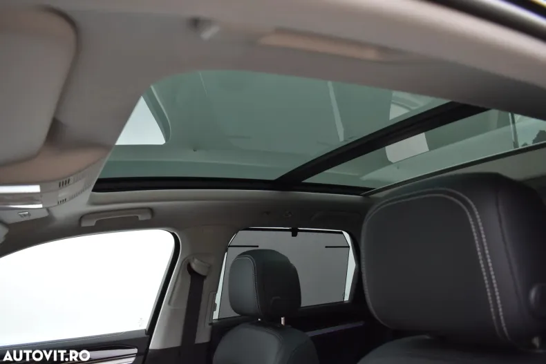 Volkswagen Touareg din 2023 cu 58.854 km - oferta VOL153851 - foto 18